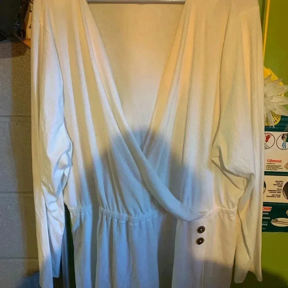 Lane Bryant Tops - Lane Bryant Womens Top Size 26/28 Shade White with Long Sleeves
